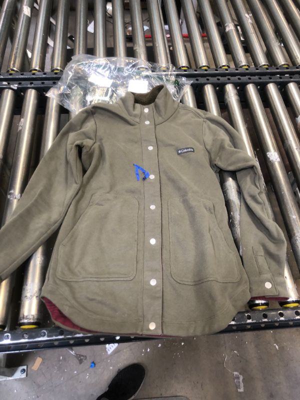 Photo 1 of Columbia button down sz S 