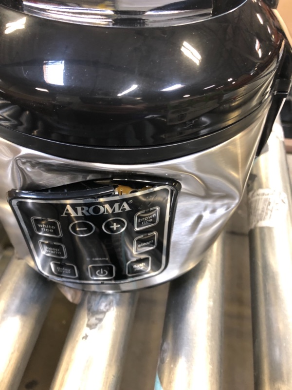 Photo 2 of Aroma Digital Rice Cooker and Food Steamer, Silver, 8 Cup ( SELLING FOR PARTS )