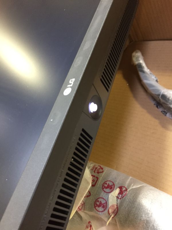 Photo 2 of LG 34WN750-B 34" 21:9 UltraWide QHD FreeSync IPS Monitor - SKU#1459141
