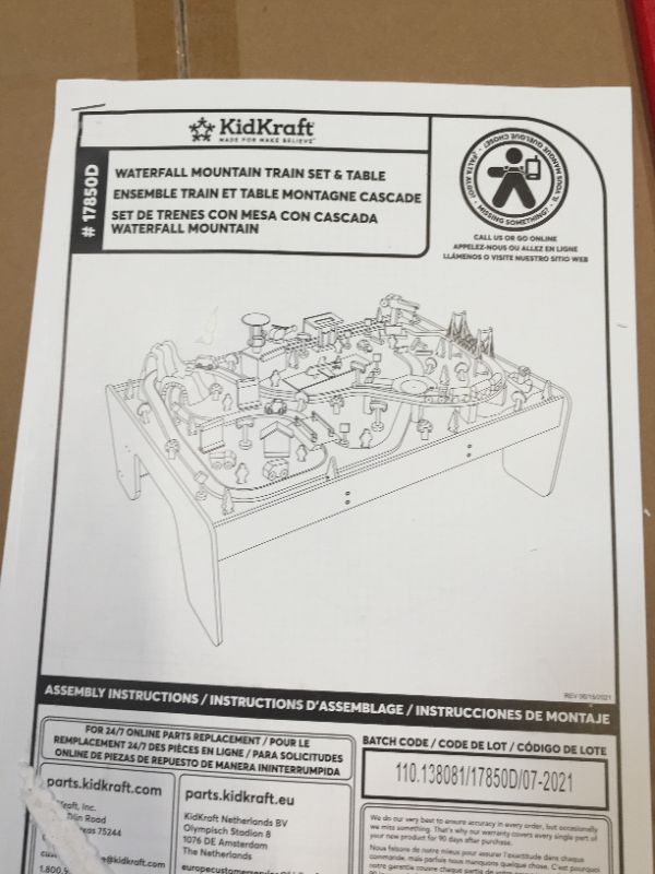 Photo 2 of KidKraft - WATERFALL MOUNTAIN TRAIN SET & TABLE