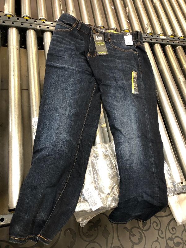 Photo 2 of Lee Men's Performance Series Extreme Motion Straight Fit Tapered Leg Jean 36 x 29