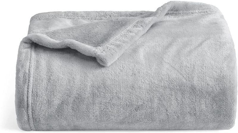Photo 1 of Bedsure Fleece Blanket Throw Blanket - Light Grey Lightweight Blankets for Sofa, Couch, Bed, Camping, Travel - Super Soft Cozy Microfiber Blanket
