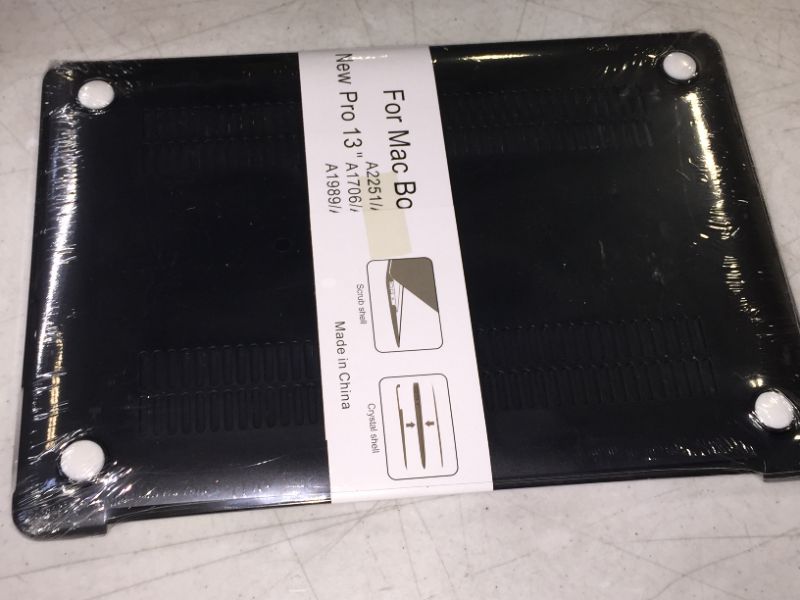 Photo 1 of macbook pro case 2016PRO13
