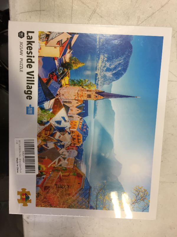 Photo 1 of Jigsaw puzzle Lakeside Village Theme 1000pcs