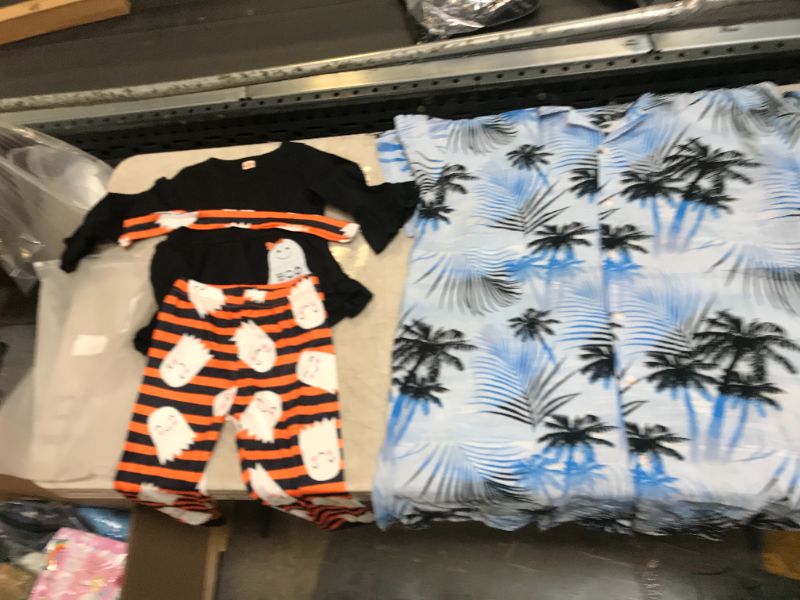 Photo 1 of 2xl shirt and kids Halloween outfit size 120