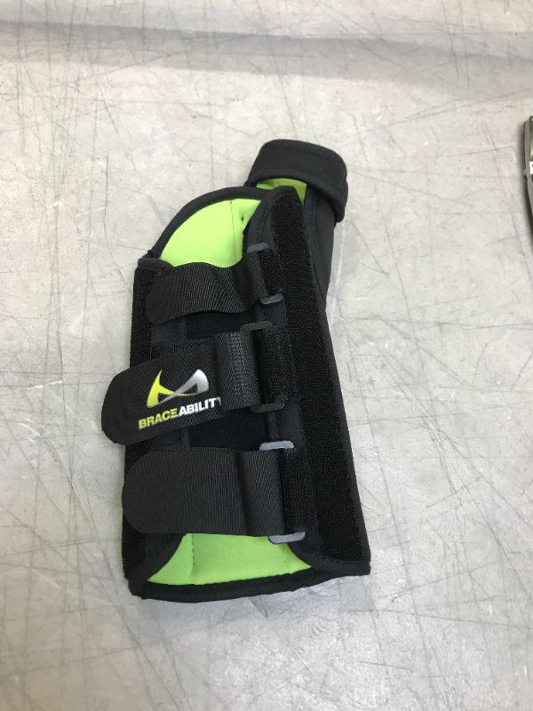 Photo 1 of Brace Ability Hand Brace 