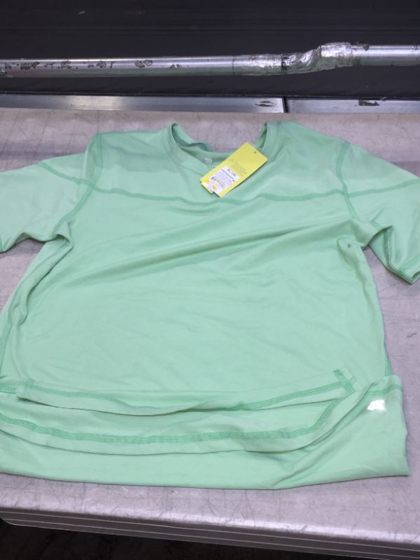 Photo 2 of Boys' Short Sleeve Soft Stretch T-Shirt - All in Motion™
XL