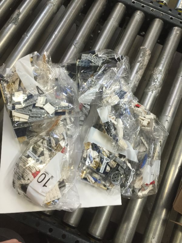 Photo 1 of LEGO Star Wars R2-D2 75308 Building Toy

