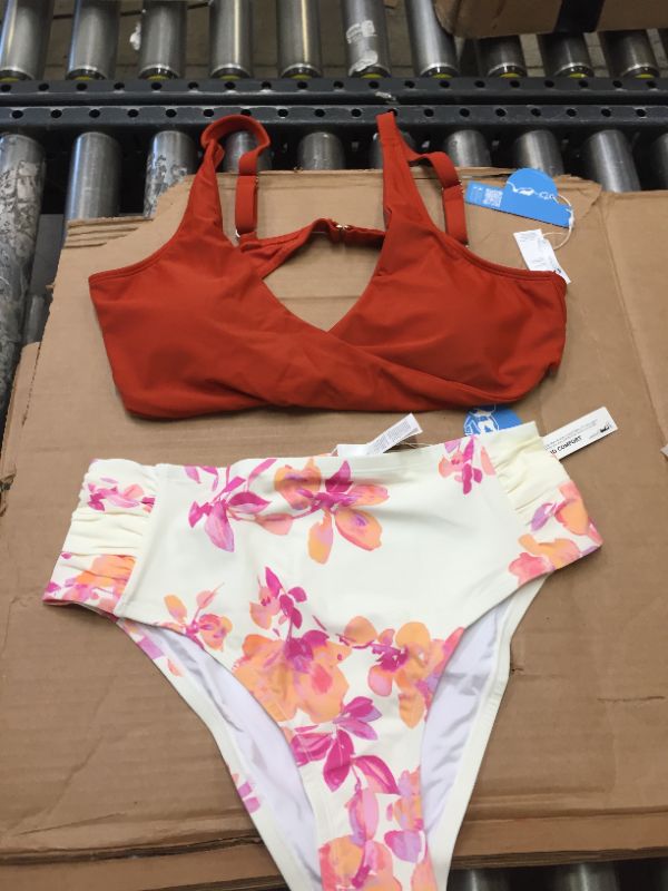 Photo 1 of CUPSHE WOMEN'S TOP (XL) AND BOTTOM (X0)