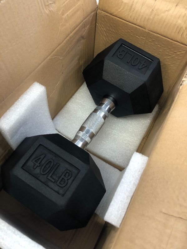 Photo 2 of Amazon Basics Rubber Encased Hex Dumbbell Hand Weight
40lb