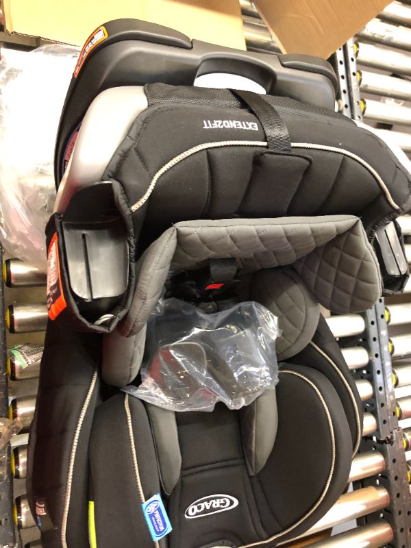 Photo 3 of Graco Extend2Fit 3 in 1 Car Seat Ride Rear Facing Longer with Extend2Fit