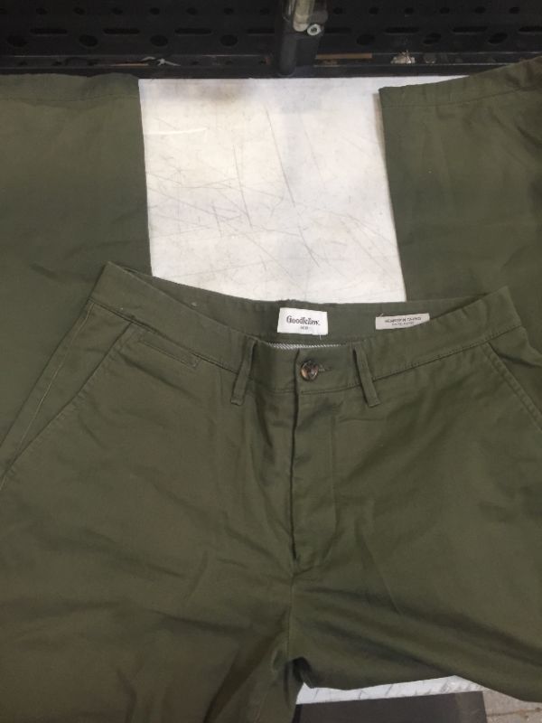 Photo 1 of 33 w x 30 L mens jeans color green 