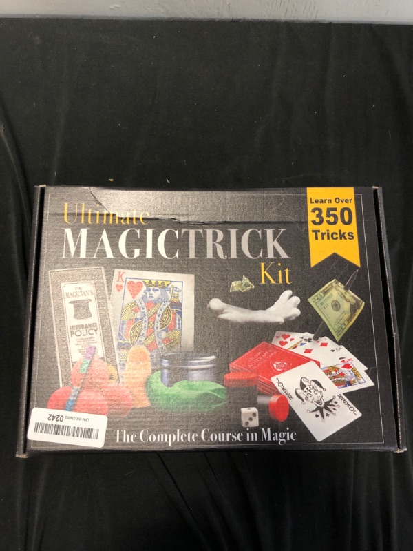 Photo 2 of Marvin's Magic - Kids Magic Set - 250 Ultimate Magic Tricks & Illusions | Magic Tricks for Kids | Includes Interactive Magic Tricks, Magic Ups and Balls + Much More | Suitable for Age 6+ 