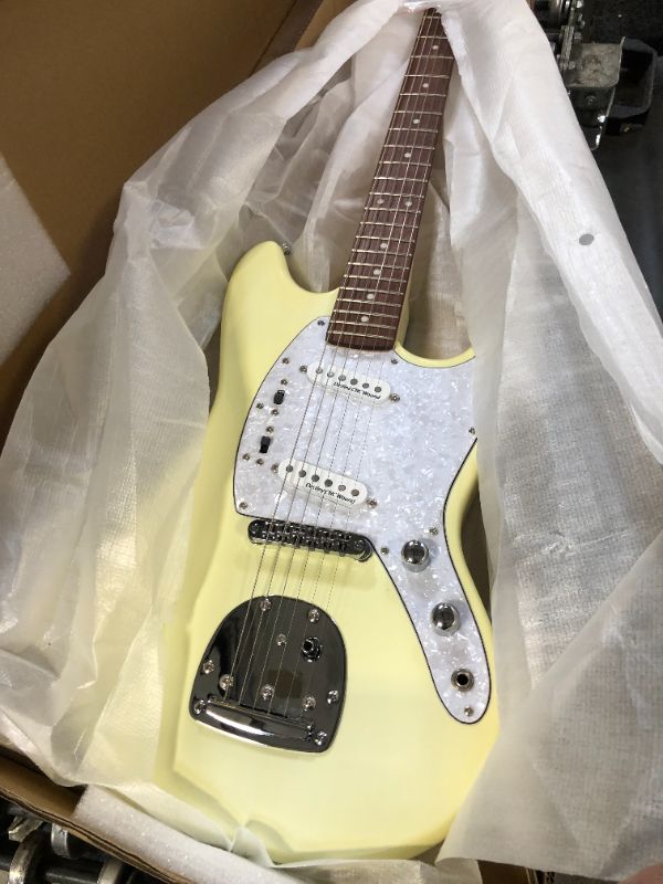 Photo 3 of ivy 6 String Solid-Body Electric Guitar, Right, Vintage White, 41.73 x 16.54 x 3.15 inches (ISMF-200 VW)
