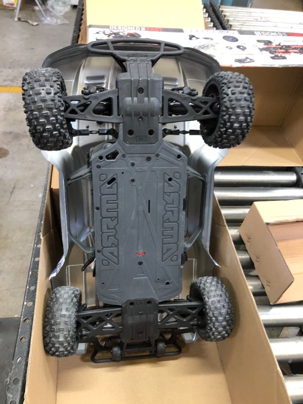 Photo 4 of ARRMA 1/10 SENTON 4X4 V3 3S BLX Brushless Short Course Truck RTR (Transmitter and Receiver Included, Batteries and Charger Required ), Blue, ARA4303V3T1
