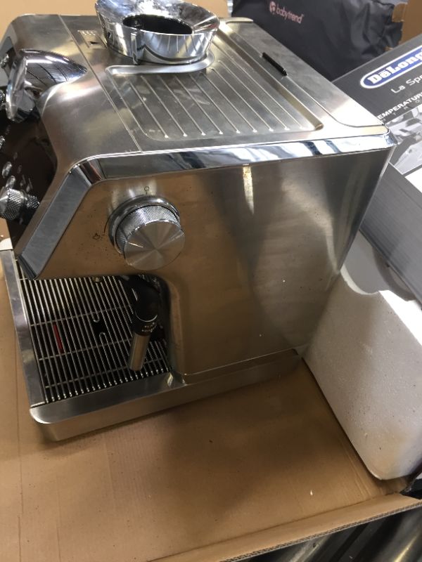 Photo 4 of De'Longhi La Specialista Espresso Machine with Sensor Grinder, Dual Heating System, Advanced Latte System & Hot Water Spout for Americano Coffee or Tea, Stainless Steel, EC9335M
(( OPEN BOX ))
** NORMAL USE... HAS INSTANT COFFEE INSIDE **
[[ UNABLE TO TES