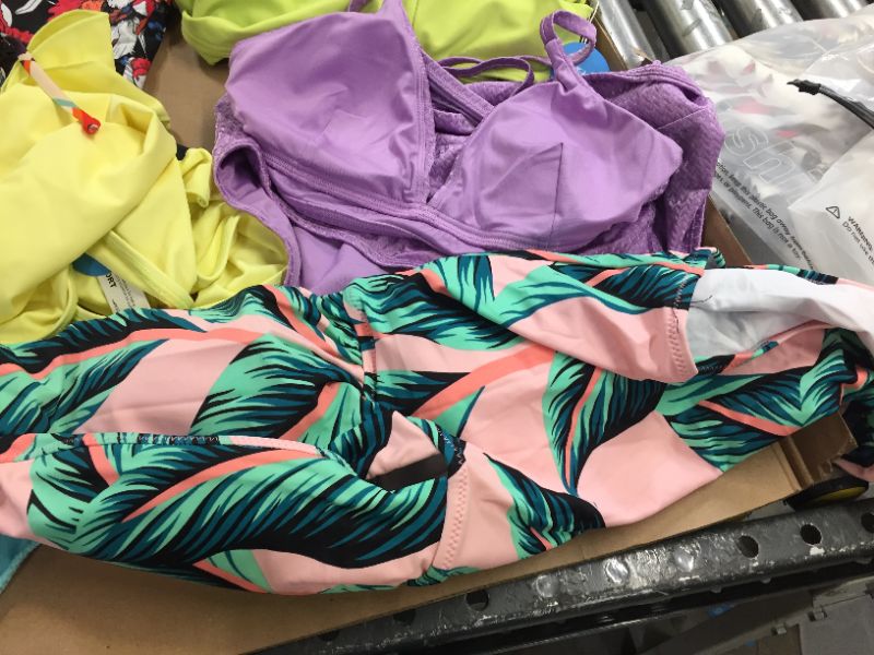 Photo 2 of 10pack of women's clothing pieces and bathing suits