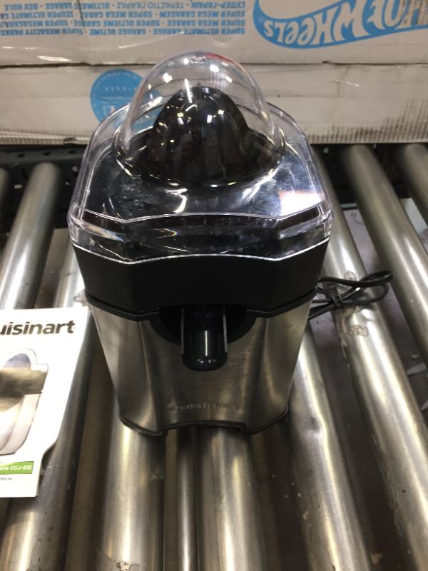 Photo 3 of Cuisinart CCJ-500 Pulp Control Citrus Juicer - Stainless Steel