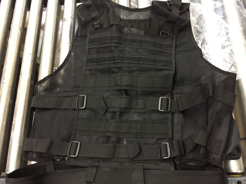 Photo 2 of XTRA LARGE TACTICAL VEST 