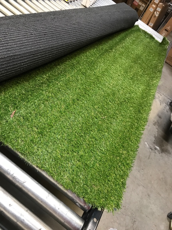 Photo 1 of 7FT WIDE ROLL OF ARTIFICIAL GRASS 
UNKNOWN LENGTH 