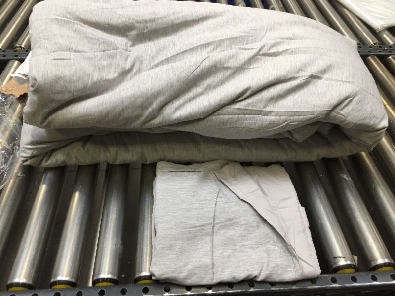 Photo 2 of BEDELITE Queen Comforter Set - Comforter Full Size Light Grey Soft Bedding Comforter Set, Gray Comforter Cationic Dyeing Striola Pattern Reversible(1 Comforter 88x88 in, 2pillow Shams 20x26 in)
