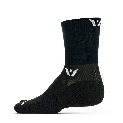 Photo 1 of Swiftwick ASPIRE FOUR Trail Running, Cycling quarter Crew Socks, Firm Compression Fit SMALL 2PK
