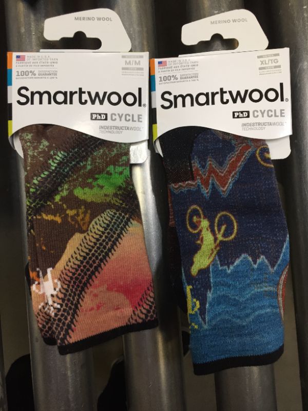 Photo 1 of 2PK SMART WOOL PHD CYCLE CREW SOCKS SIZE MEDIUM AND XL