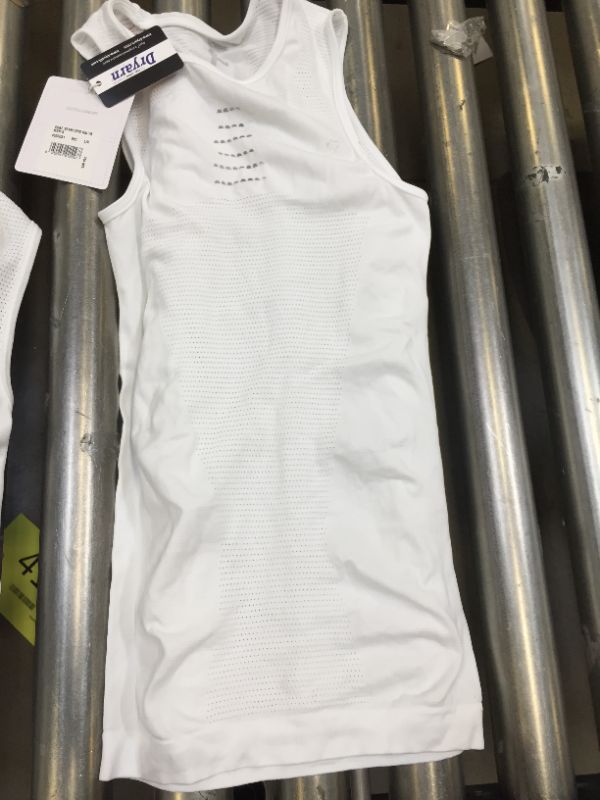 Photo 2 of Castelli Core Seamless Sleeveless Base Layer (White) (SMALL)
