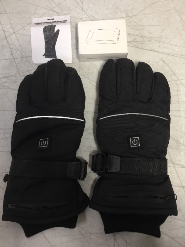 Photo 1 of HEATED BLACK GLOVES APPROX SIZE MEDIUM FOR MEN 