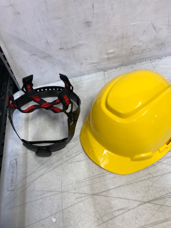 Photo 2 of 3M H702r H-700 Series Hard Hat With 4 Point Ratchet Suspension, Yellow
