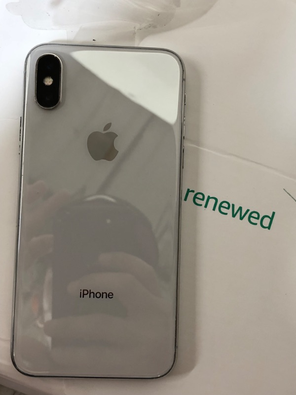 Photo 3 of Apple iPhone X, 256GB, Silver - Unlocked (Renewed Premium) USED 
