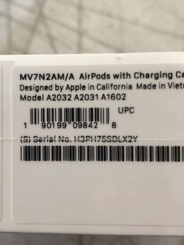 Photo 3 of Apple AirPods (2nd Generation) factory sealed 
