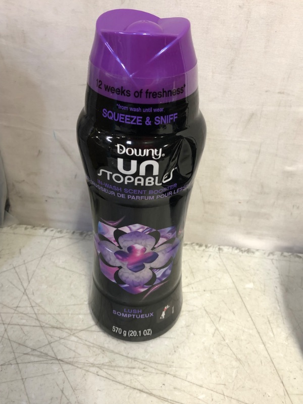 Photo 2 of Downy Unstopable In-Wash Scent Booster Beads, Lush, 20.1 Ounce (Pack of 1)
