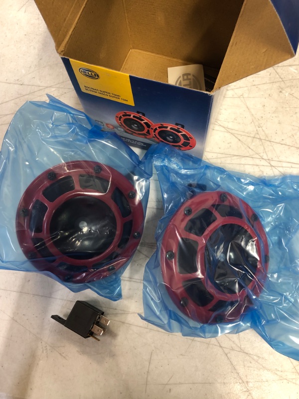 Photo 1 of H57-3399801 Twin Supertone Horns
