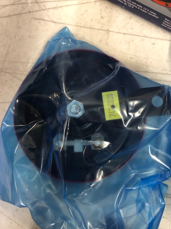 Photo 1 of H57-3399801 Twin Supertone Horns
