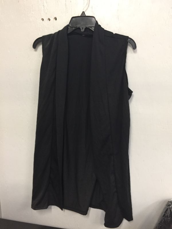 Photo 1 of black sleeveless cardigan with pockets (Size s)