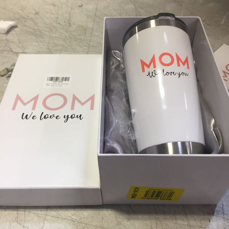 Photo 1 of "WE LOVE YOU MOM" MOTHERS DAY TUMBLER