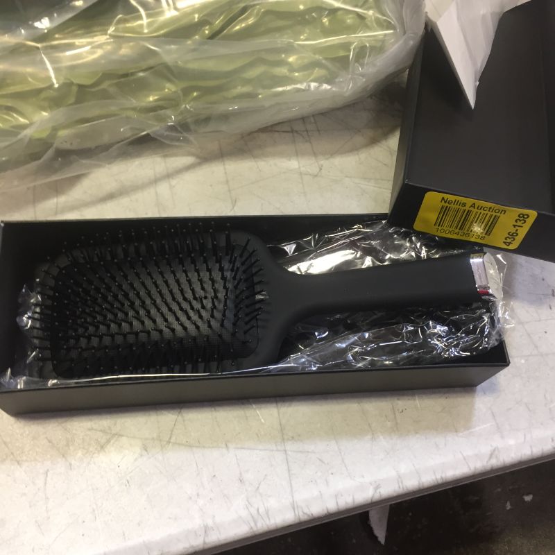 Photo 2 of ghd Paddle Brush
