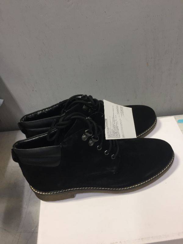 Photo 2 of Find. Women's Lace up Leather Gumsole, Black),
size 9
