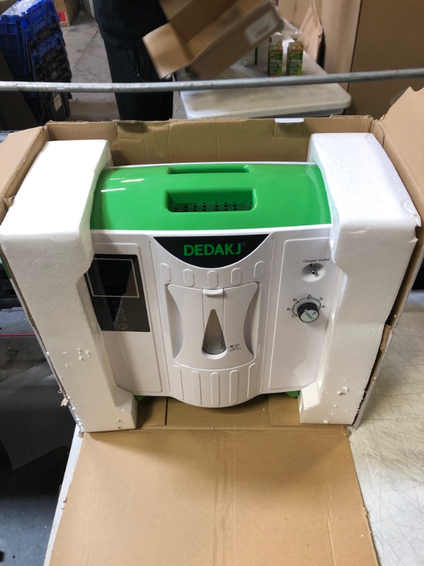 Photo 2 of ----SELL FOR PARTS----Oxygen Concentrator DEDAKJ DDT-2A 230W 2L-9L Oxygen Generator Making Machine Home Use Oxygen Generating Machine - 110V US Plug
