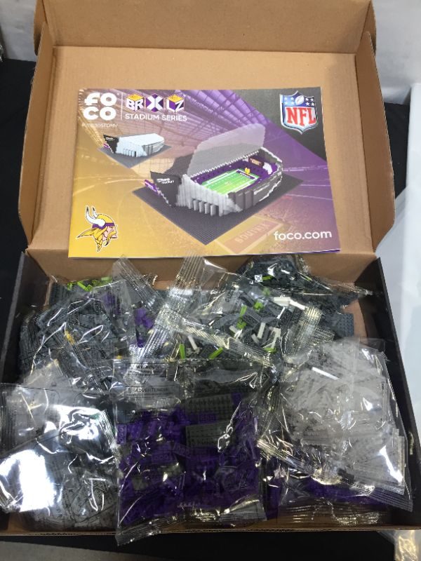 Photo 2 of Minnesota Vikings US Bank BRXLZ Stadium Building Blocks