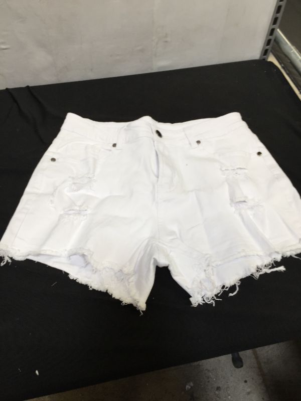 Photo 1 of WOMENS STRETCHY JEAN SHORTS WHITE
SIZE LARGE
