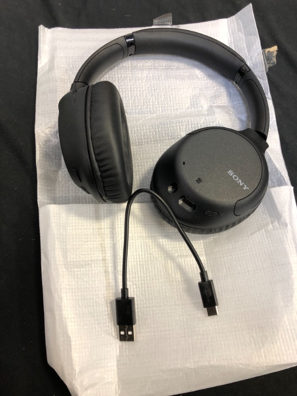 Photo 3 of Sony WHCH710N Noise Canceling Over-Ear Bluetooth Wireless Headphones

