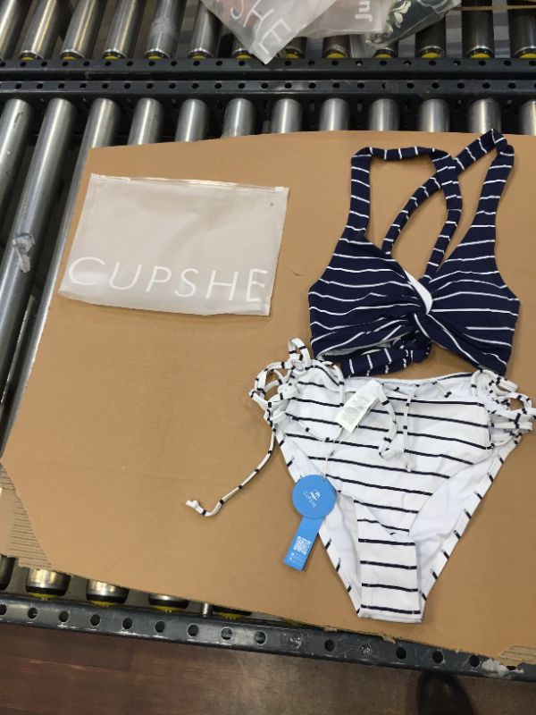 Photo 1 of CUPSHE Bathing Suit Size  Small