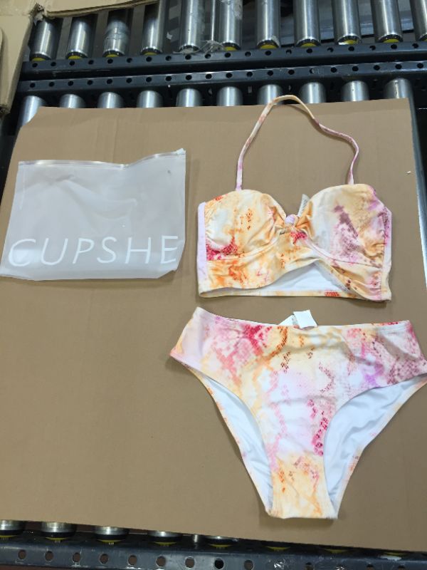 Photo 1 of CUPSHE Bathing Suit Size Small Two Piece