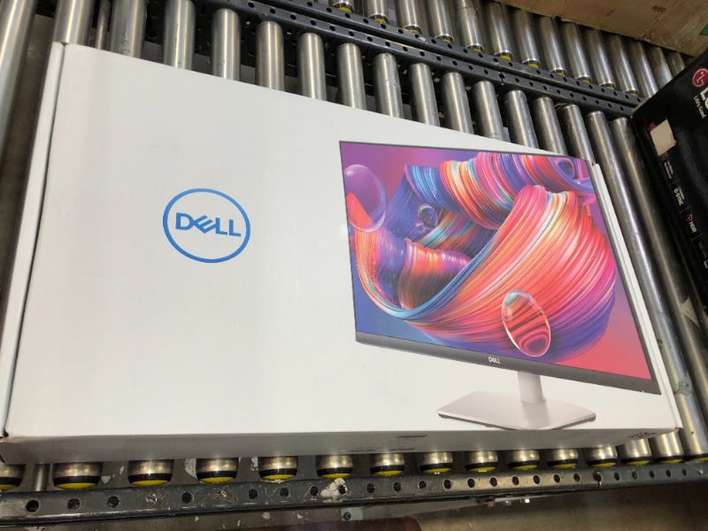Photo 6 of Dell S2722QC 27-inch 4K UHD 3840 x 2160 60Hz Monitor, 8MS Grey-to-Grey Response Time (Normal Mode), Built-in Dual 3W Integrated Speakers, 1.07 Billion Colors, Platinum Silver