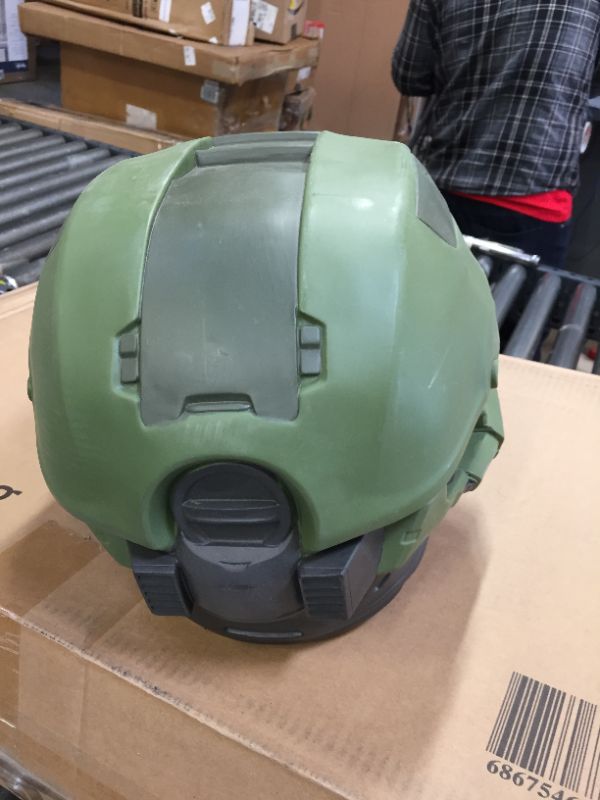 Photo 3 of Disguise Halo Master Chief Light-Up Boys' Helmet , Green
