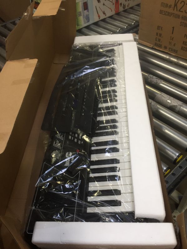 Photo 8 of RockJam RJ5061-SK 61-Key Electronic Keyboard Piano
