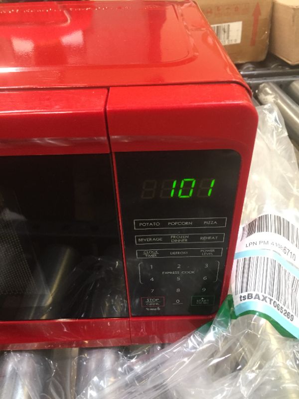 Photo 3 of Willz 0.7cf Counter Top Microwave Oven- Red
