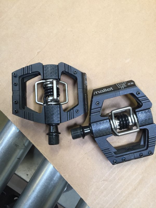 Photo 2 of crankbrothers Mallet E Enduro Pedal - Black
